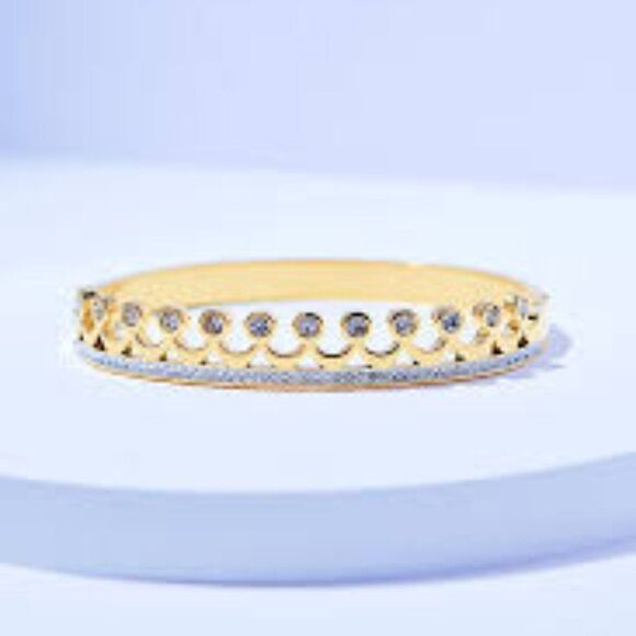 💲2️⃣0️⃣ Bundled ✔️Dazzling Rhinestone Crown Bracelet Gold And Crystal Bangle - Picture 3 of 10